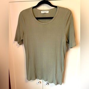Downeast Pale Green Sweater Tee Size Large